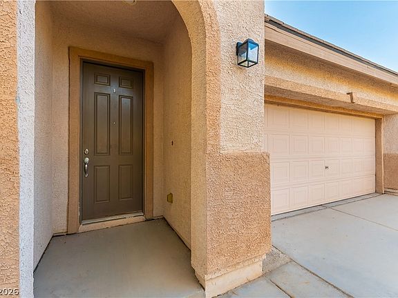 2nd image of 8109 Slate Falls St