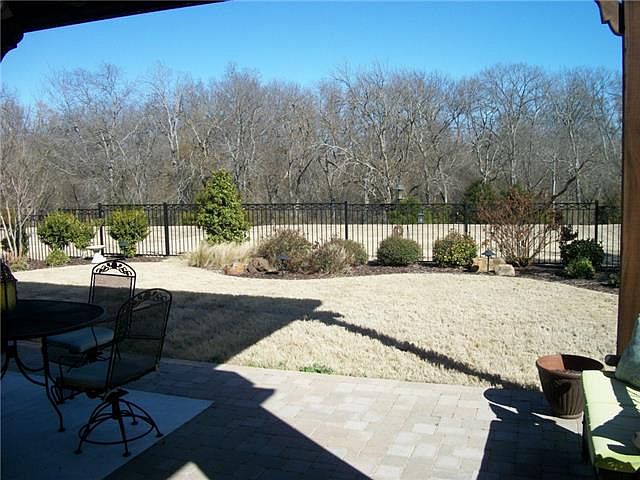 1st image of 907 Grand Cypress Ln