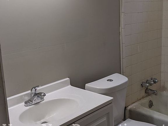 5th image of 417 Barton Dr