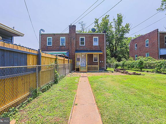3rd image of 6203 Hopeton Ave