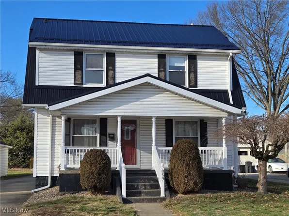 859 Orchard Ave NW, New Philadelphia, OH 44663
