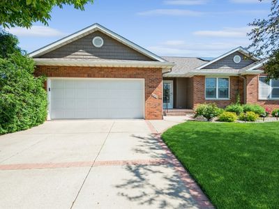 440 Michelle Ave, Robins, IA, 52328