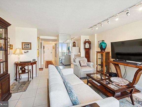 3rd image of 604 S Washington Sq APT 2308