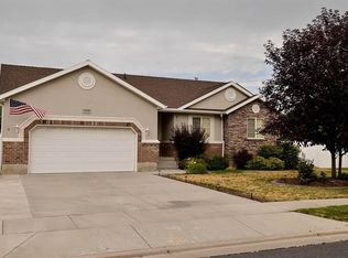 1019 N 780 W, Clinton, UT 84015