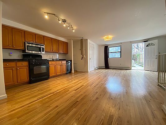 1st image of 87 Woodhull St #1