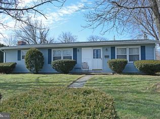 1095 James Ave, Ephrata, PA