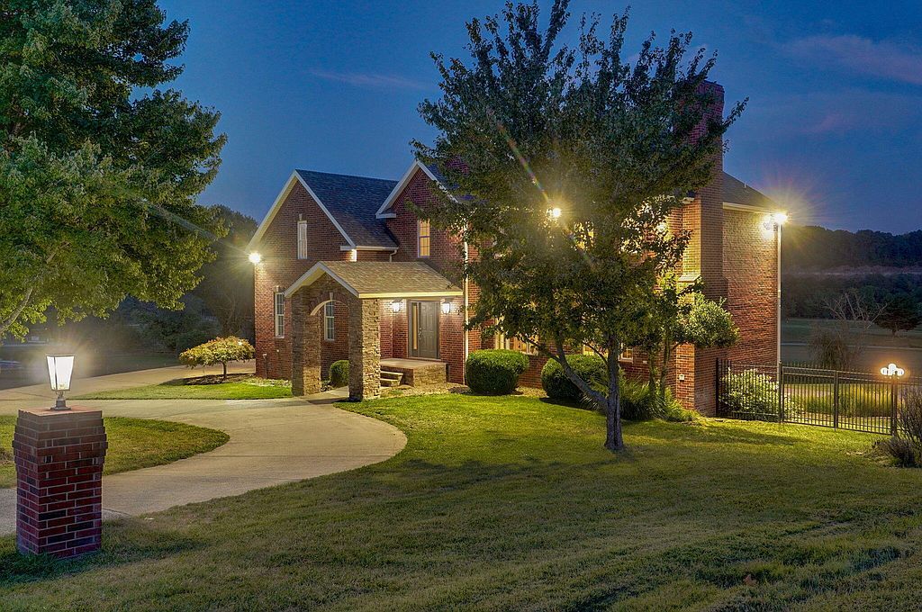 78 Pebble Beach Dr - Property Image