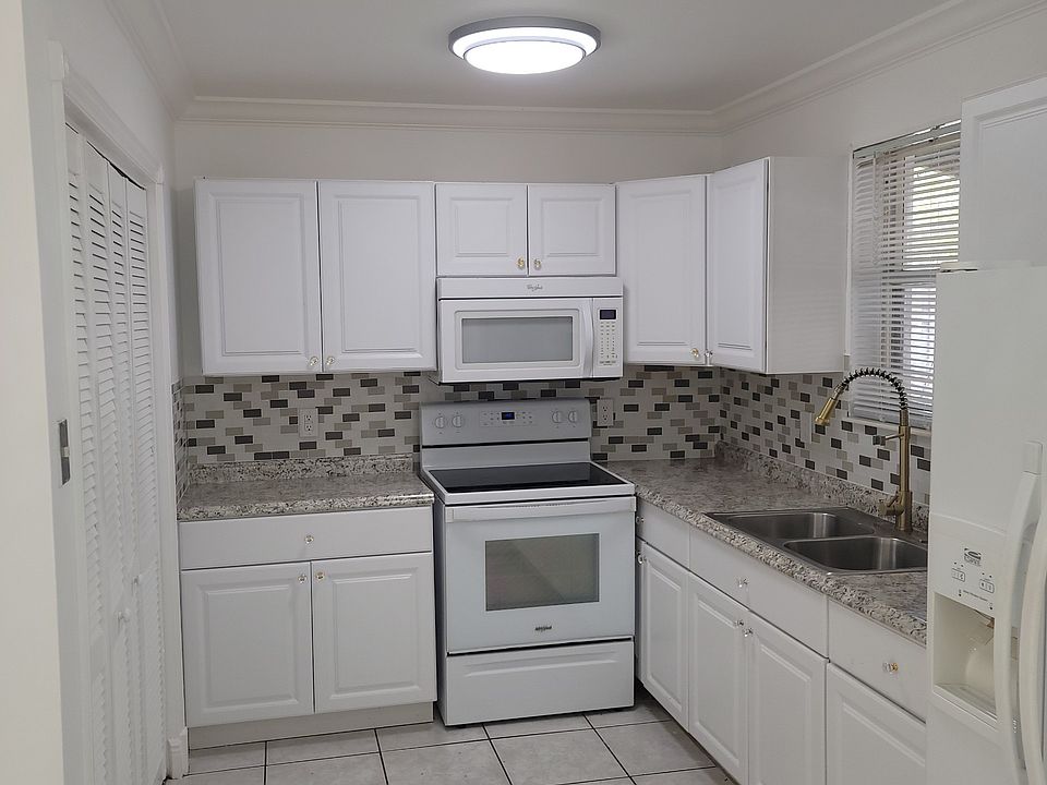 1st image of 3150 Jennings Ave #1