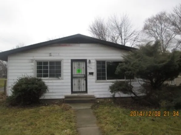 15140 5th Ave, Phoenix, IL 60426