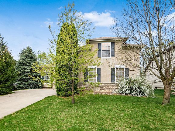 4th image of 185 Lantern Ln