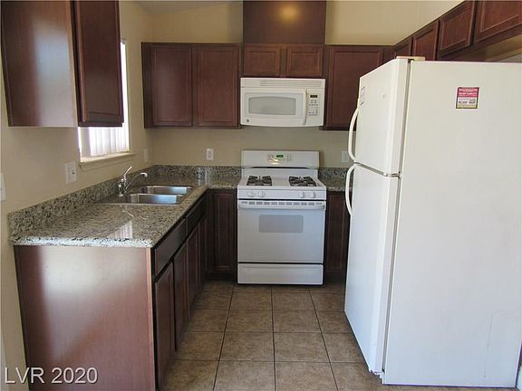 3rd image of 257 Lyra Ln