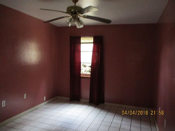 4th image of 1621 SW 33rd Ter
