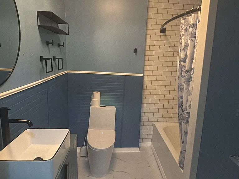 2744 Baker St #2 — Photo 4