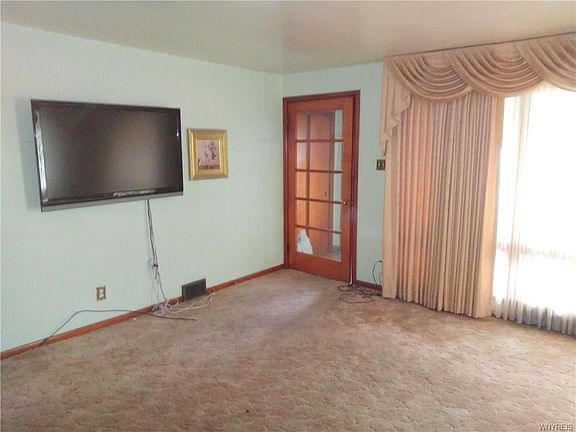 2nd image of 2604 Fairway Dr