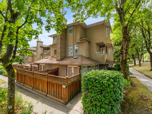 7188 Edmonds St #56, Burnaby, BC V3N 4X6