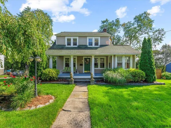 38 McCulloch Avenue, Ravena, NY 12143