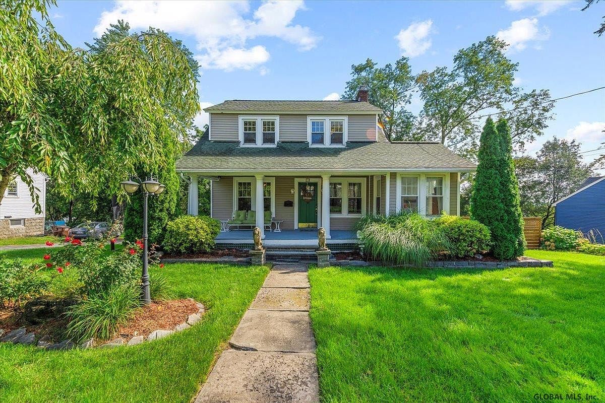 1st image of 38 McCulloch Avenue