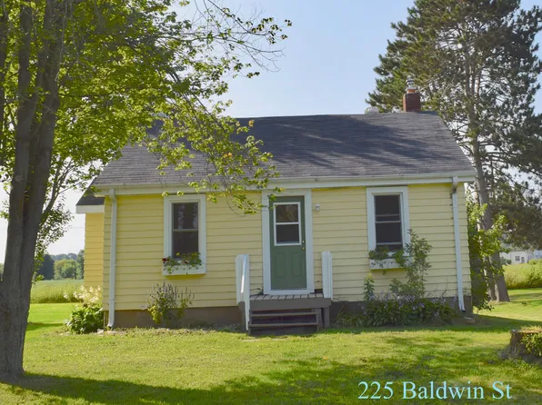 225 Baldwin St, Augusta, WI 54722