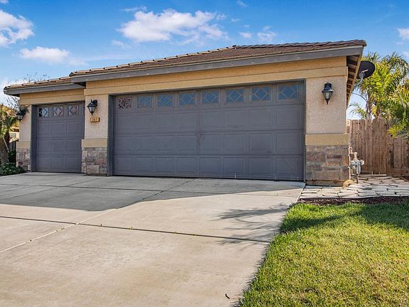 3rd image of 1361 W Chianti Way