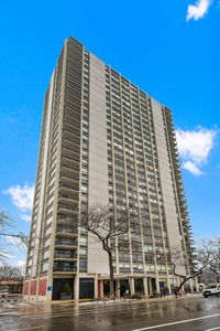 1355 N Sandburg Ter APT 203D, Chicago, IL, 60610
