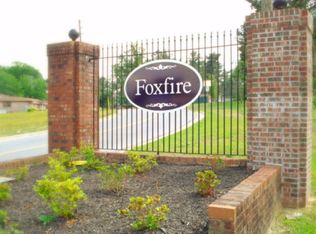 5247 Covenwood Dr, Fayetteville, NC 28303