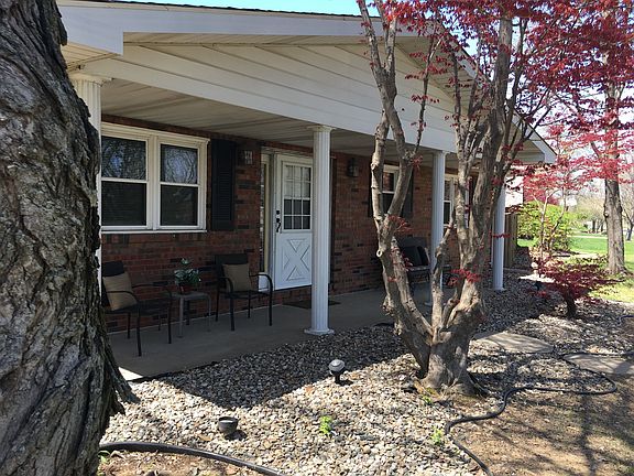 4th image of 111 Hampton Dr