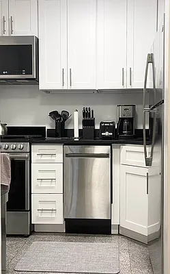 Rented by Cayenne Realty Group | media 12