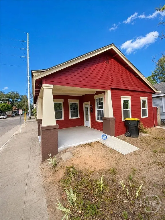2 bed, 1.0 bath, 910 sqft, $1,590 — Photo 1