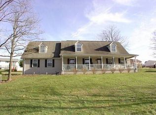 42 Lindsay Dr, Uniontown, PA 15401