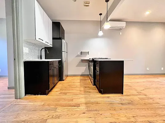 Rented by ERNY LLC | media 3