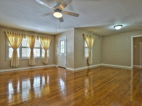 5th image of 9633 Westview Dr