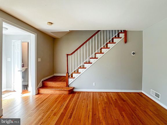 5th image of 5826 Edmondson Ave