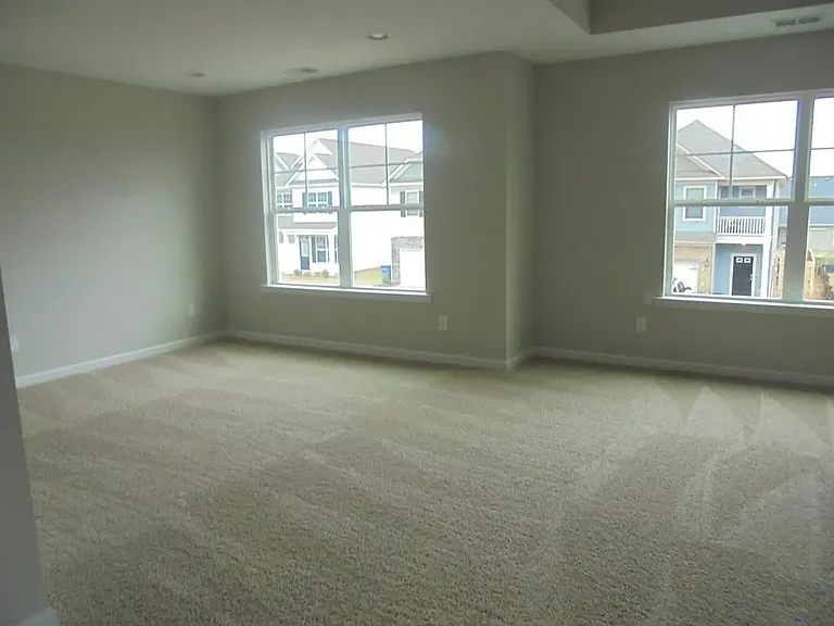245 Claudia Dr — Photo 6
