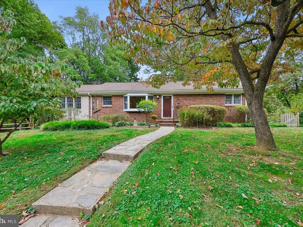 10525 Kinloch Rd, Silver Spring, MD 20903