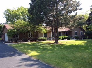 14345 Woodridge Cir, Brookfield, WI 53005