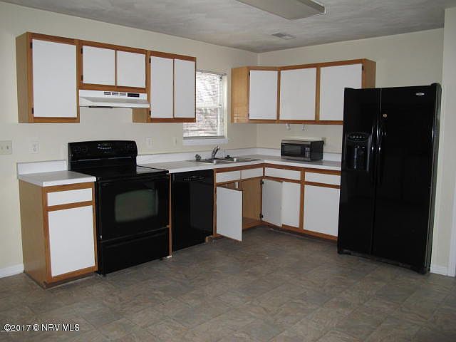 1st image of 335 Pheasant Run Ct