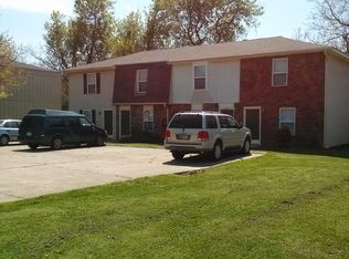 665 N Betty Jo Dr, Fayetteville, AR 72701