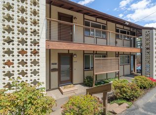 6737 SW 30th Ave APT C, Portland, OR