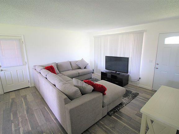 5th image of 2587 S 18th Ave