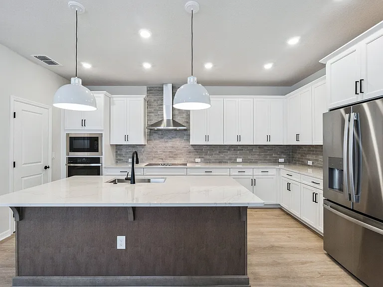 9420 Hartline Way — Photo 4