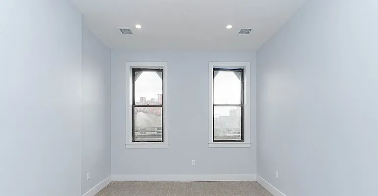 Rented by Skyhigh Realty NYC LLC | media 9