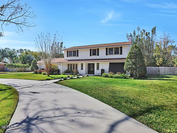 5th image of 11674 VILLAGE Lane