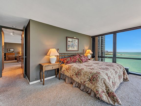 3rd image of 900 N Lake Shore Dr APT 2313