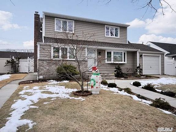 2nd image of 731 Woodside Dr