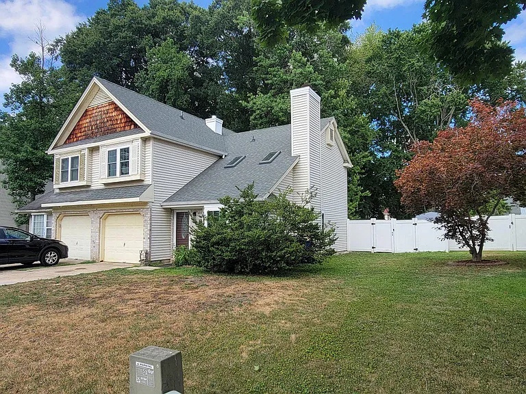 9 Stoney Dr — Photo 2