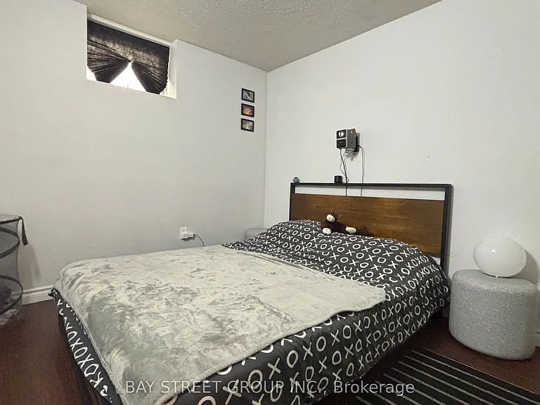 1242 McBride Ave #1 — Photo 4