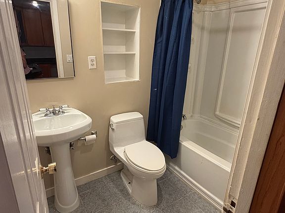 4th image of 285 Madison St #1