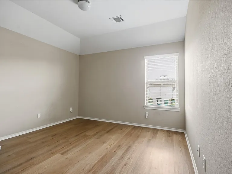 3418 Bainbridge Hill Ln — Photo 18