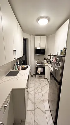 Rented by Roselyn  Fortuna LLC | media 11