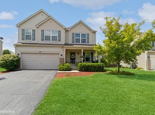 921 Neufairfield Dr, Joliet, IL 60432